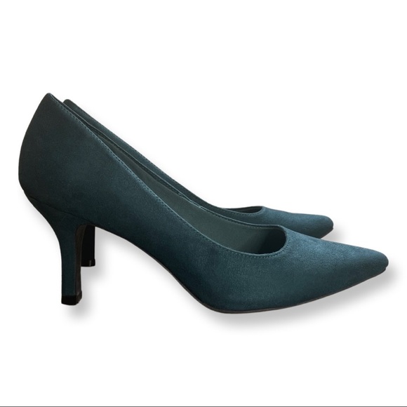 Comfort Plus By Predictions High Heels Blue Green Pointed Toes Womens Size 9.5
